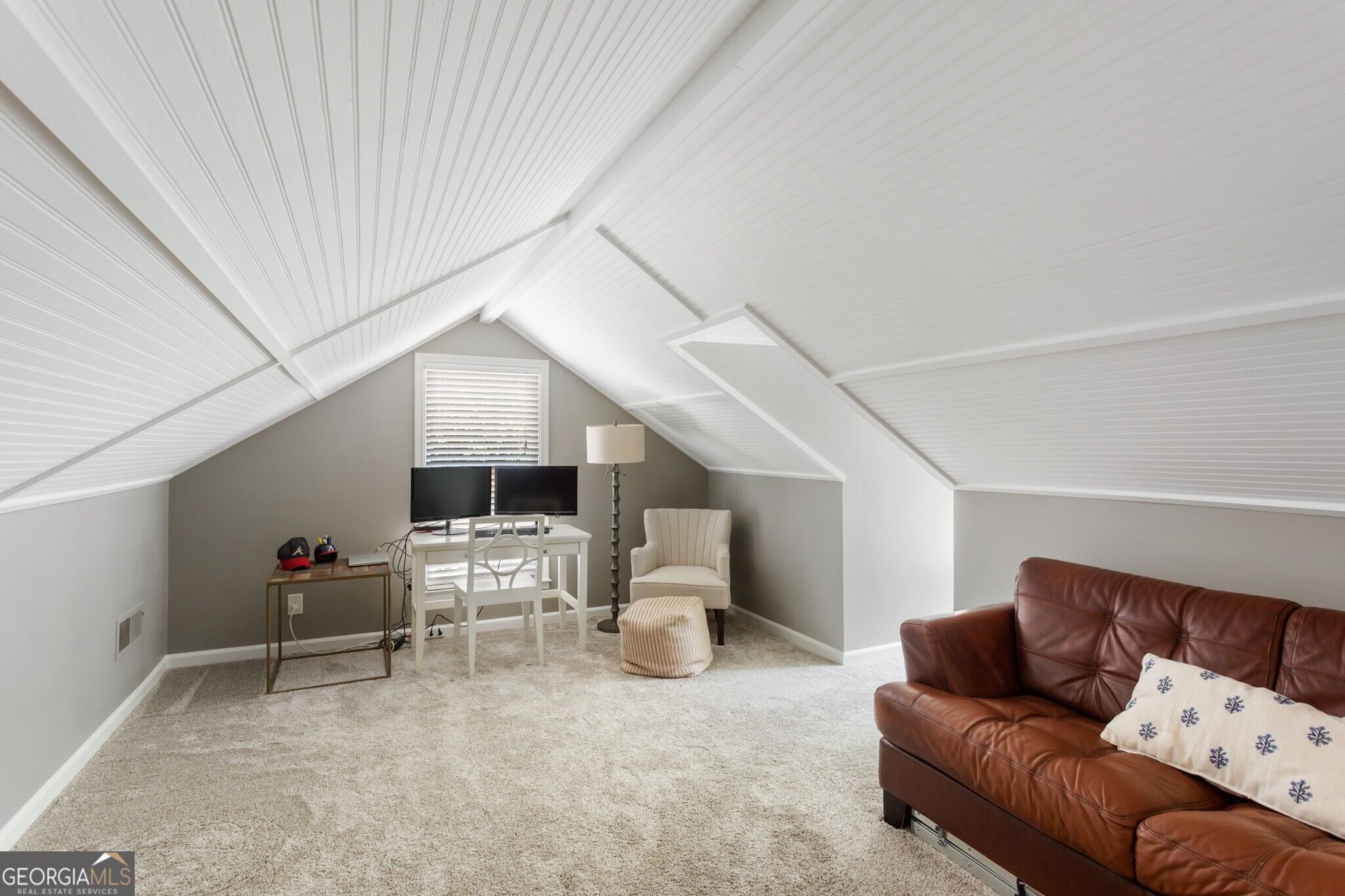 965 Hickory Oak Hollow