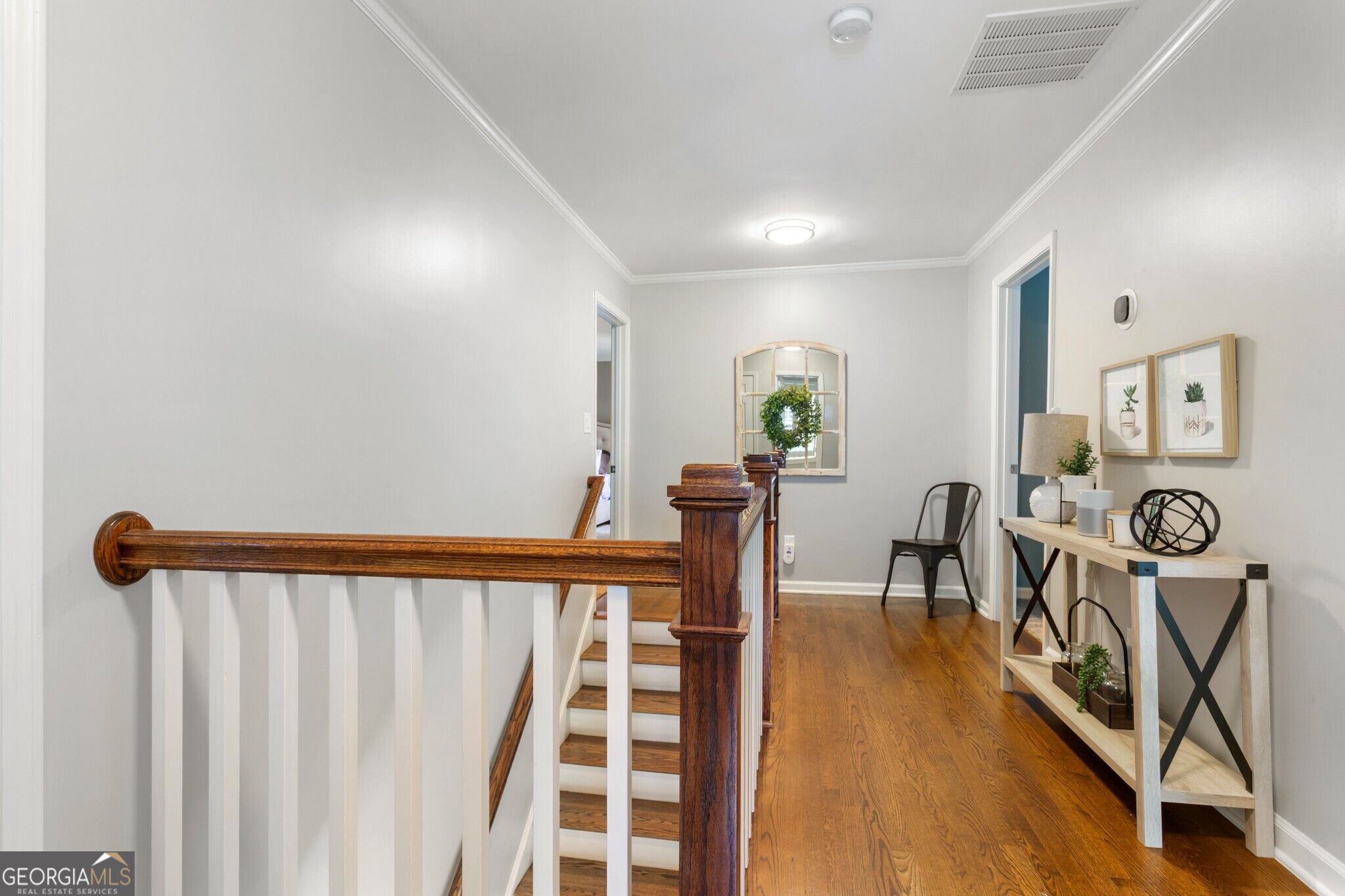 965 Hickory Oak Hollow