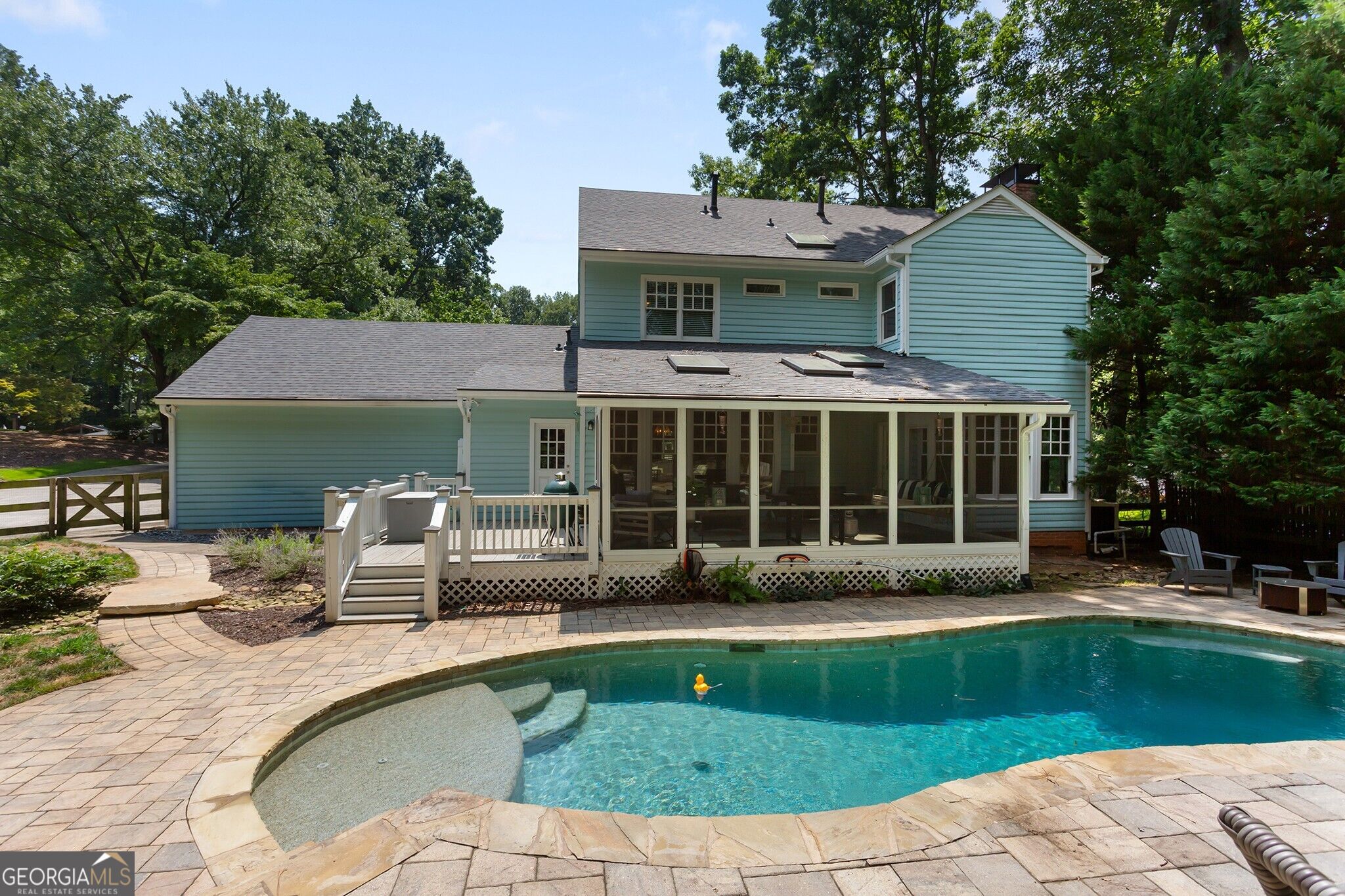965 Hickory Oak Hollow
