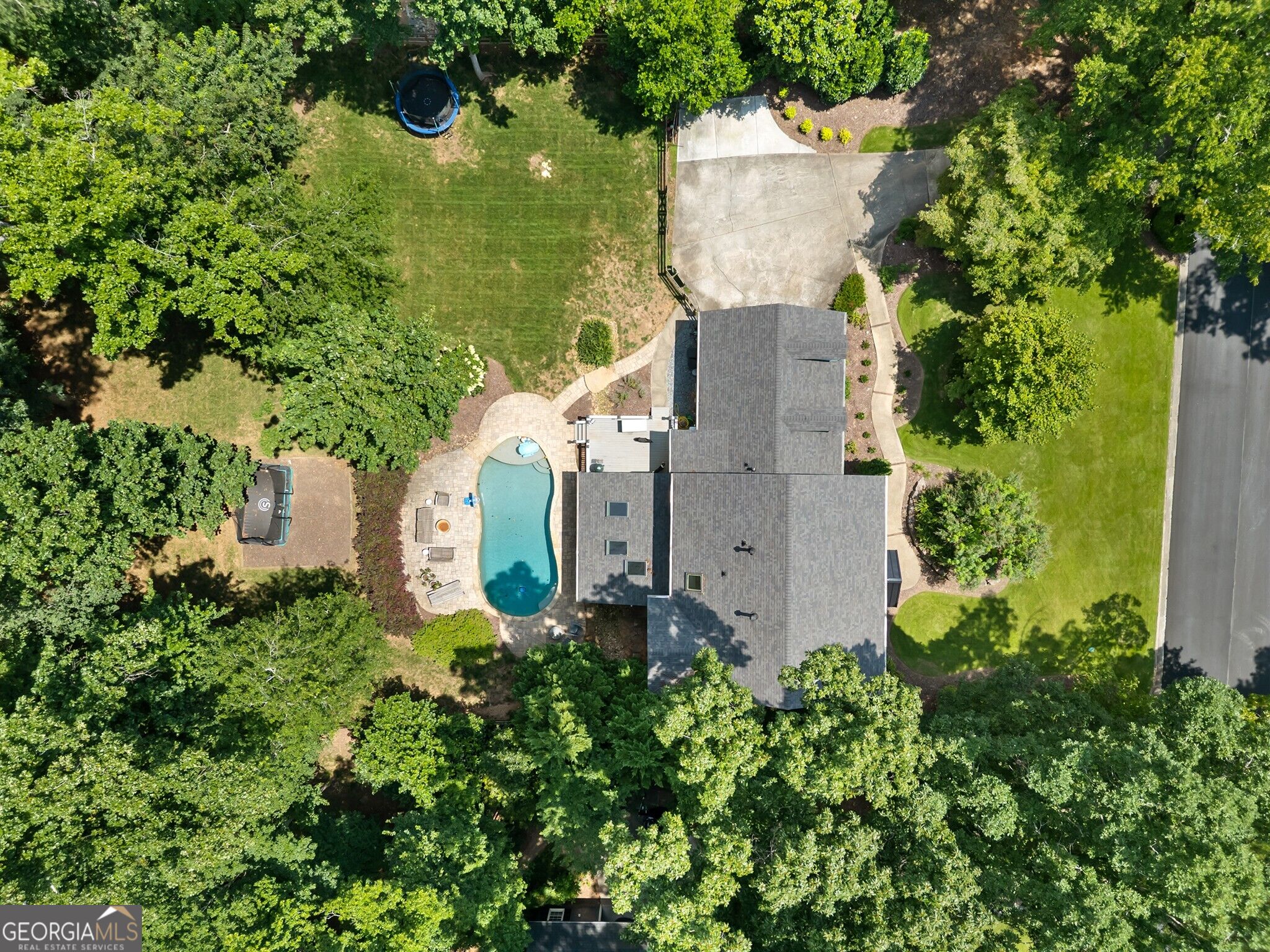 965 Hickory Oak Hollow