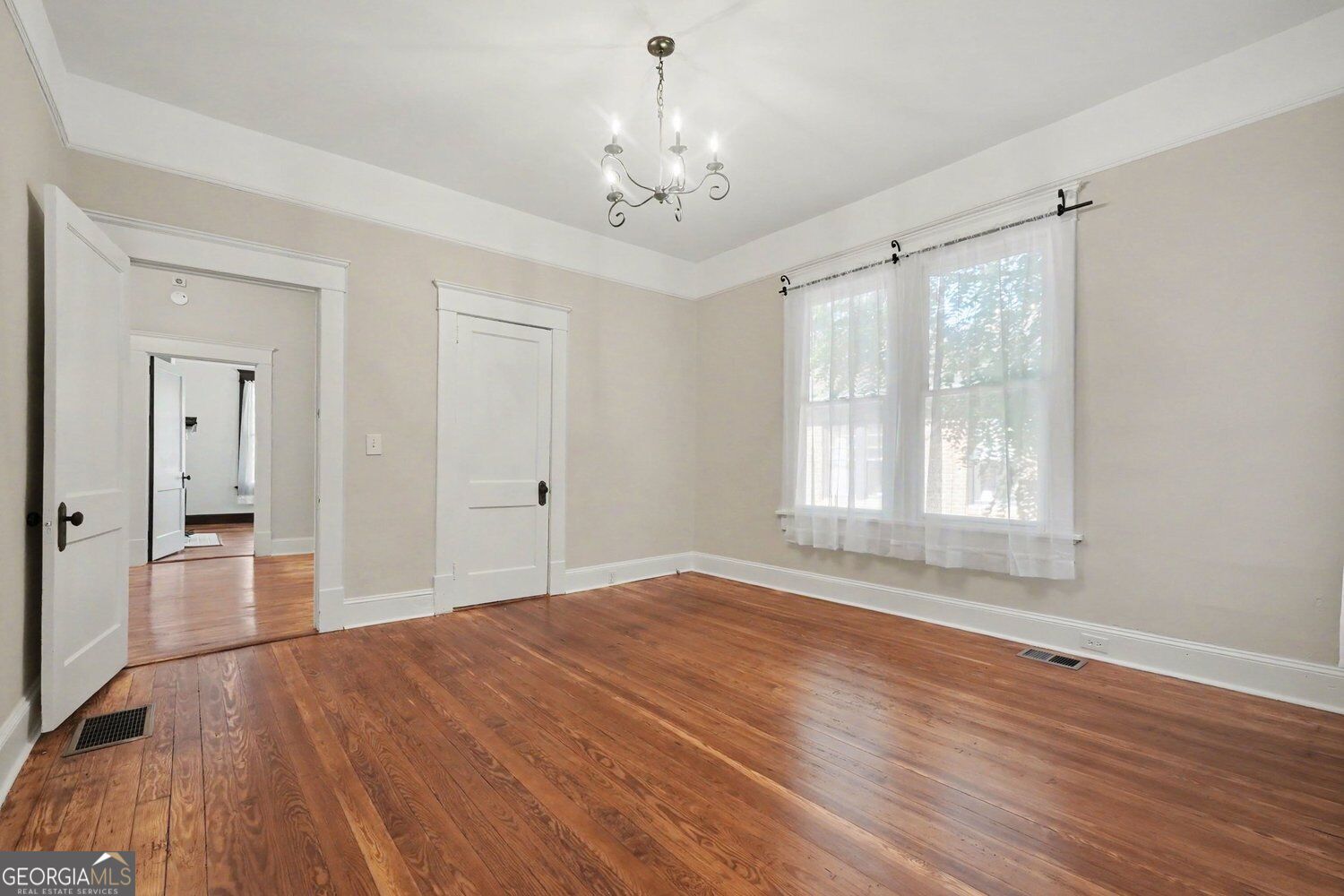 954 United Avenue SE