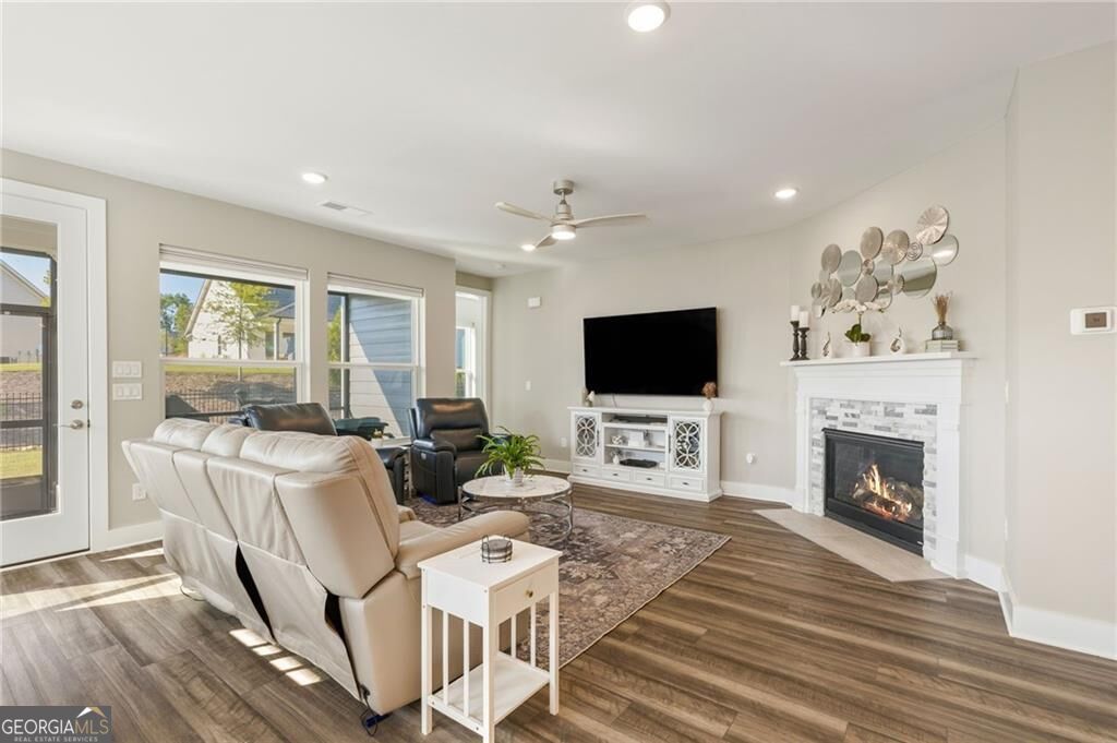 2048 Ripple Park Bend