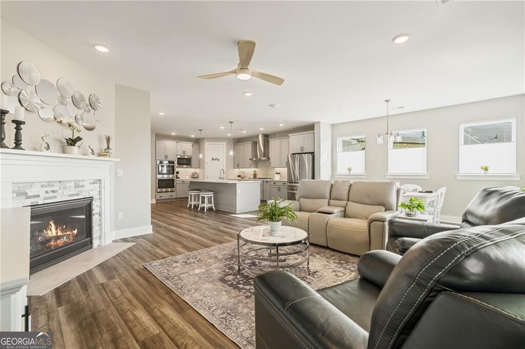2048 Ripple Park Bend