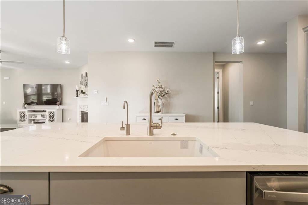 2048 Ripple Park Bend