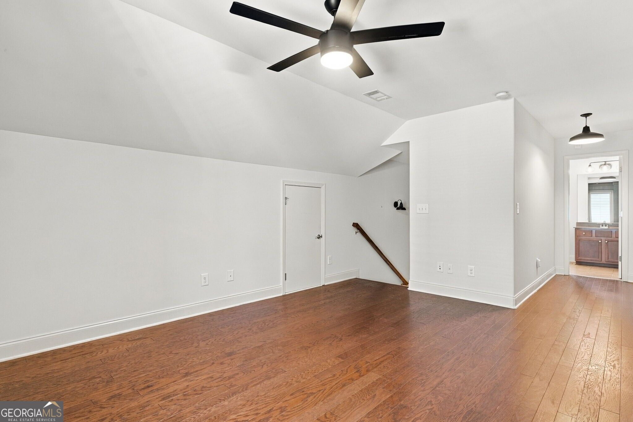 12466 Broadwell Road
