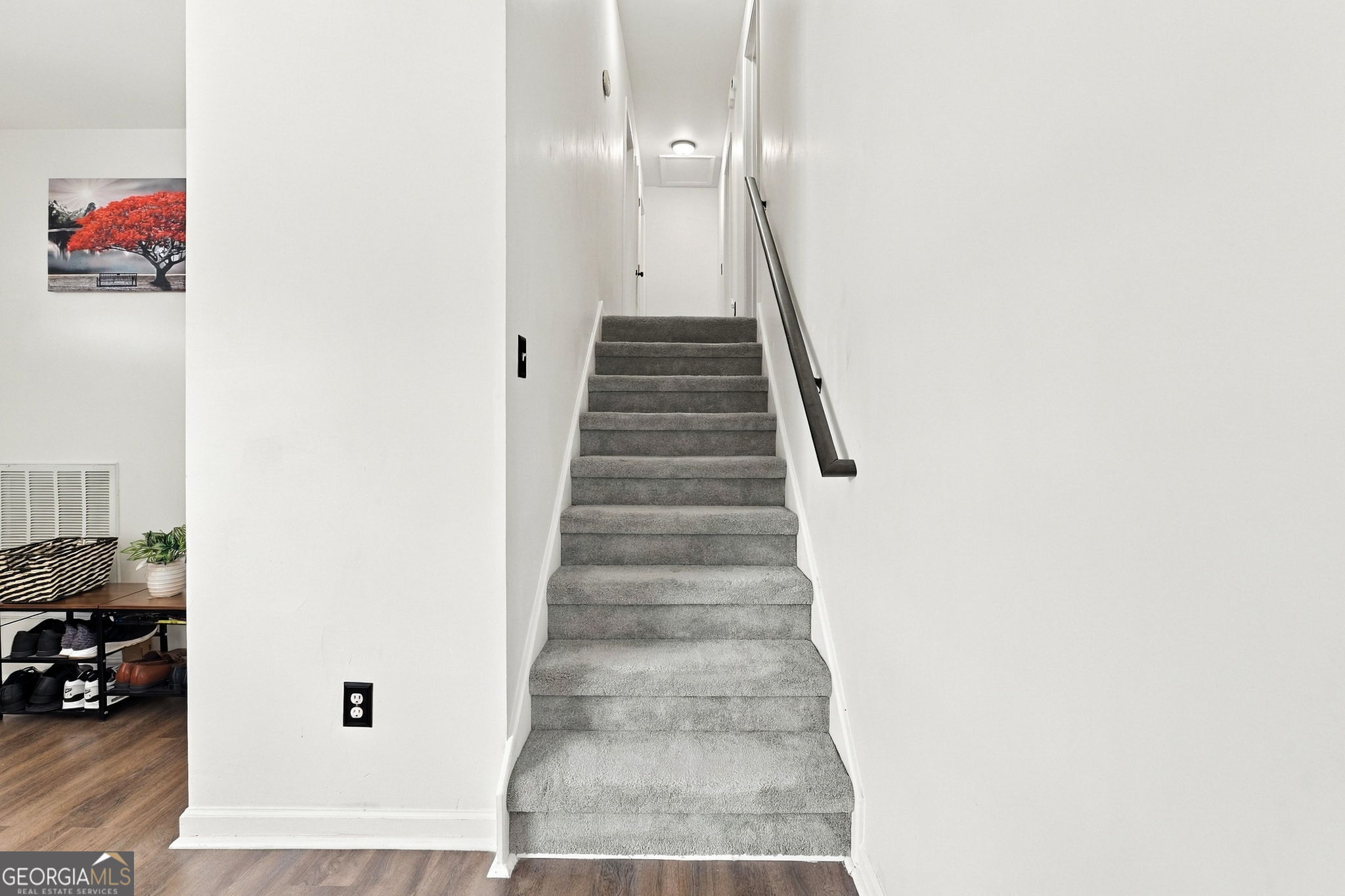 102 Huntington Way
