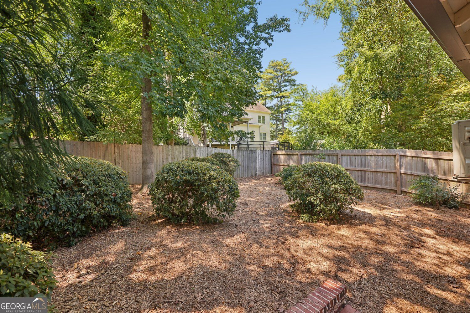 2706 Winding Lane NE
