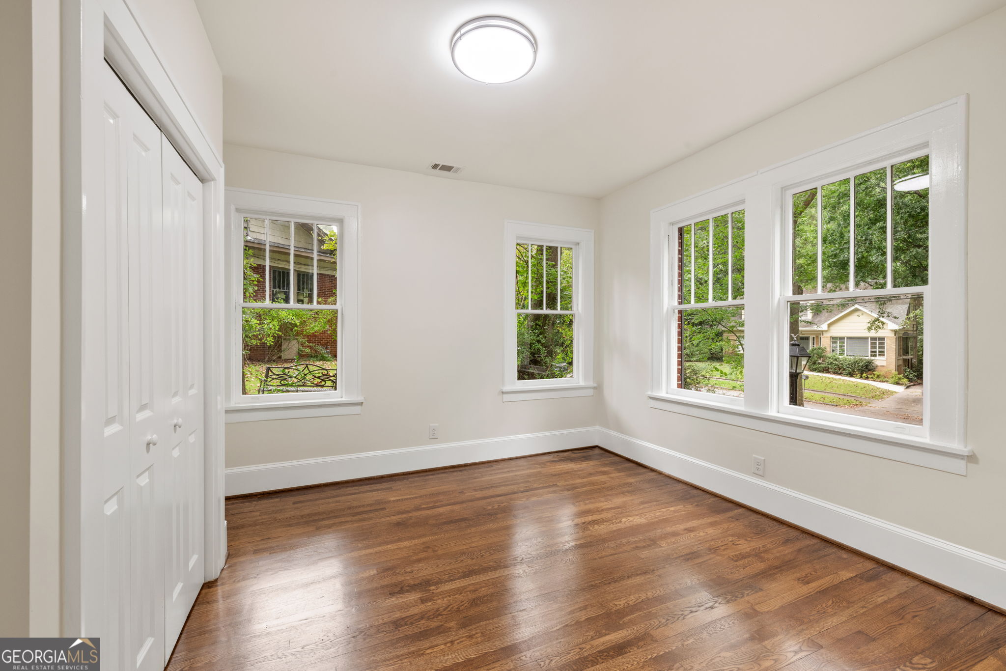 443 Burlington Road NE