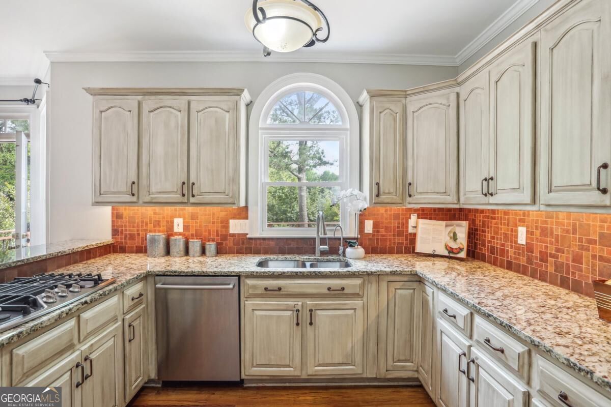 3282 Belmont Glen Drive SE