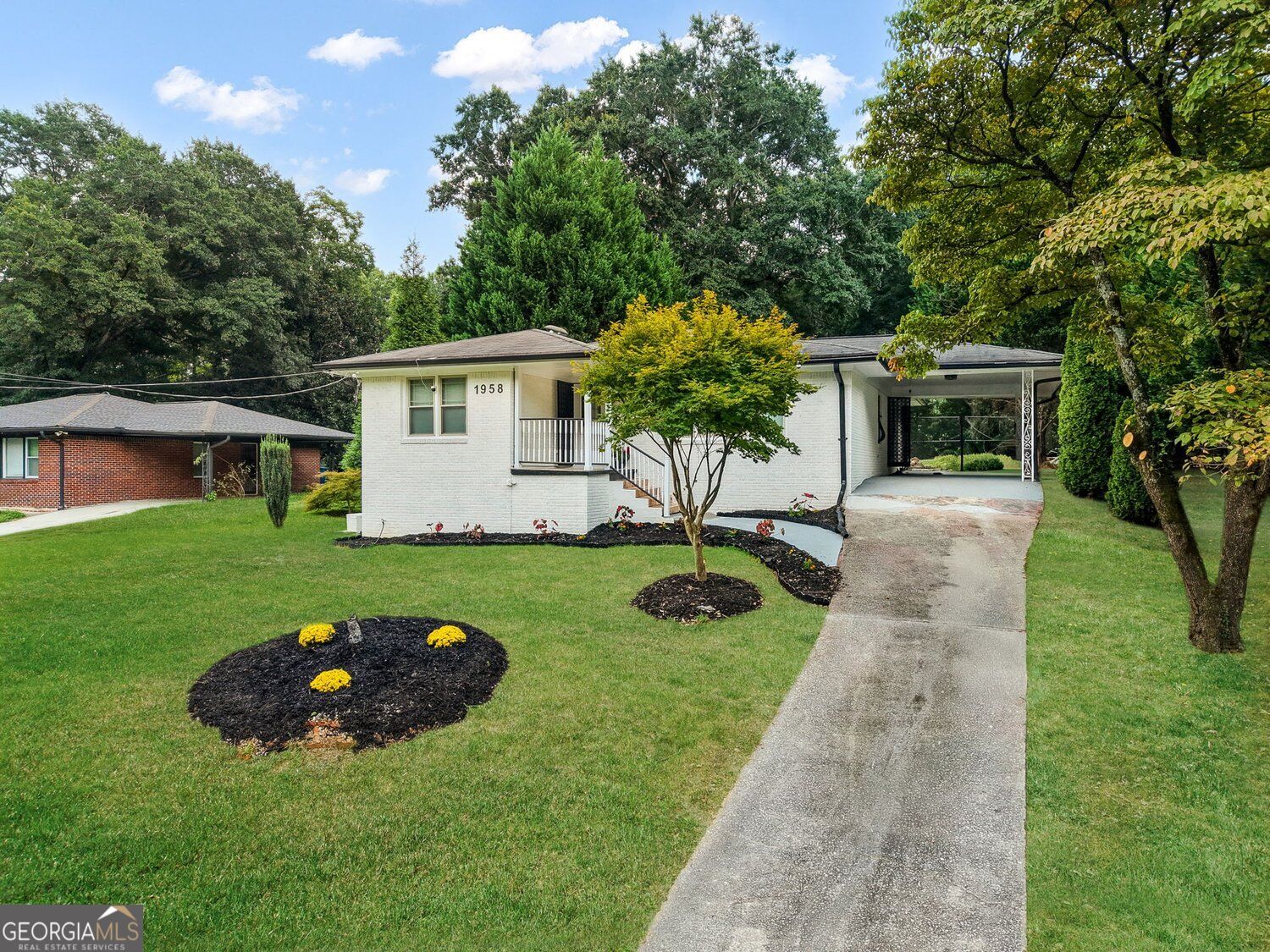 1958 Penelope Street NW