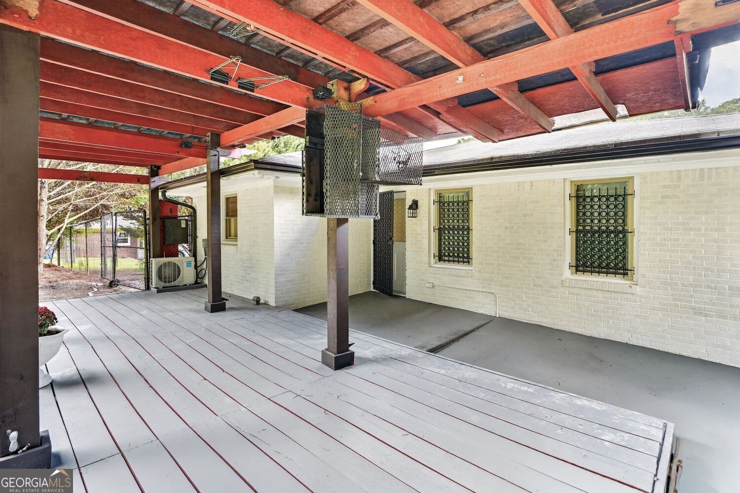 1958 Penelope Street NW