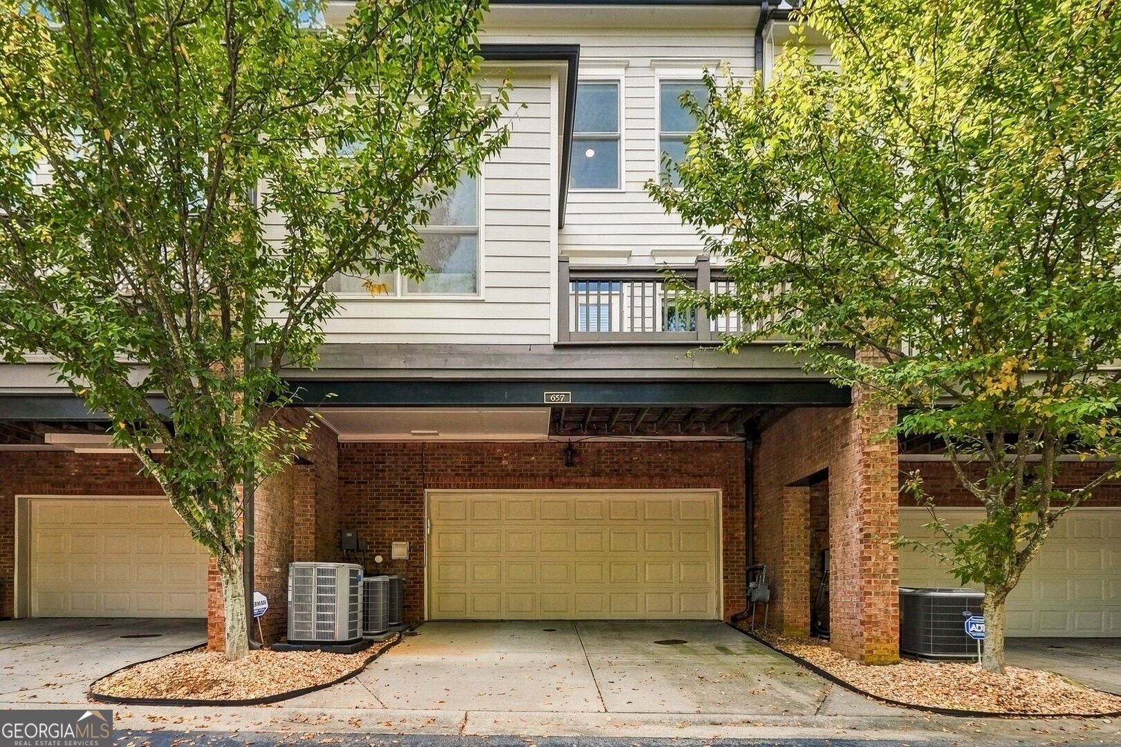 657 Lockton Place
