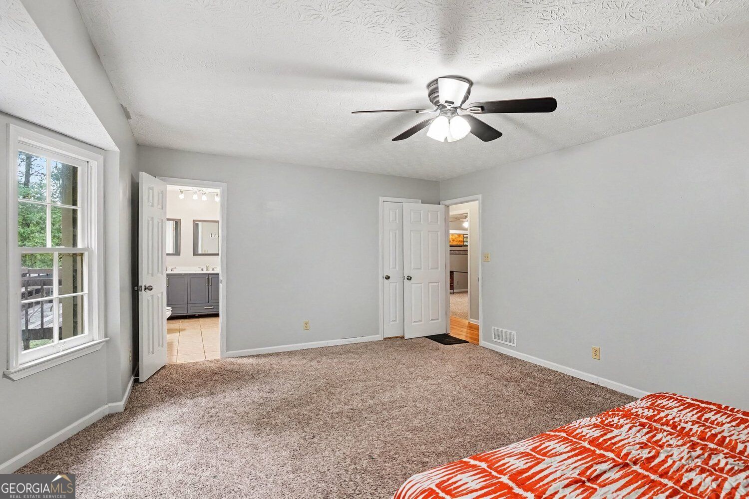 55 Southlake Lane