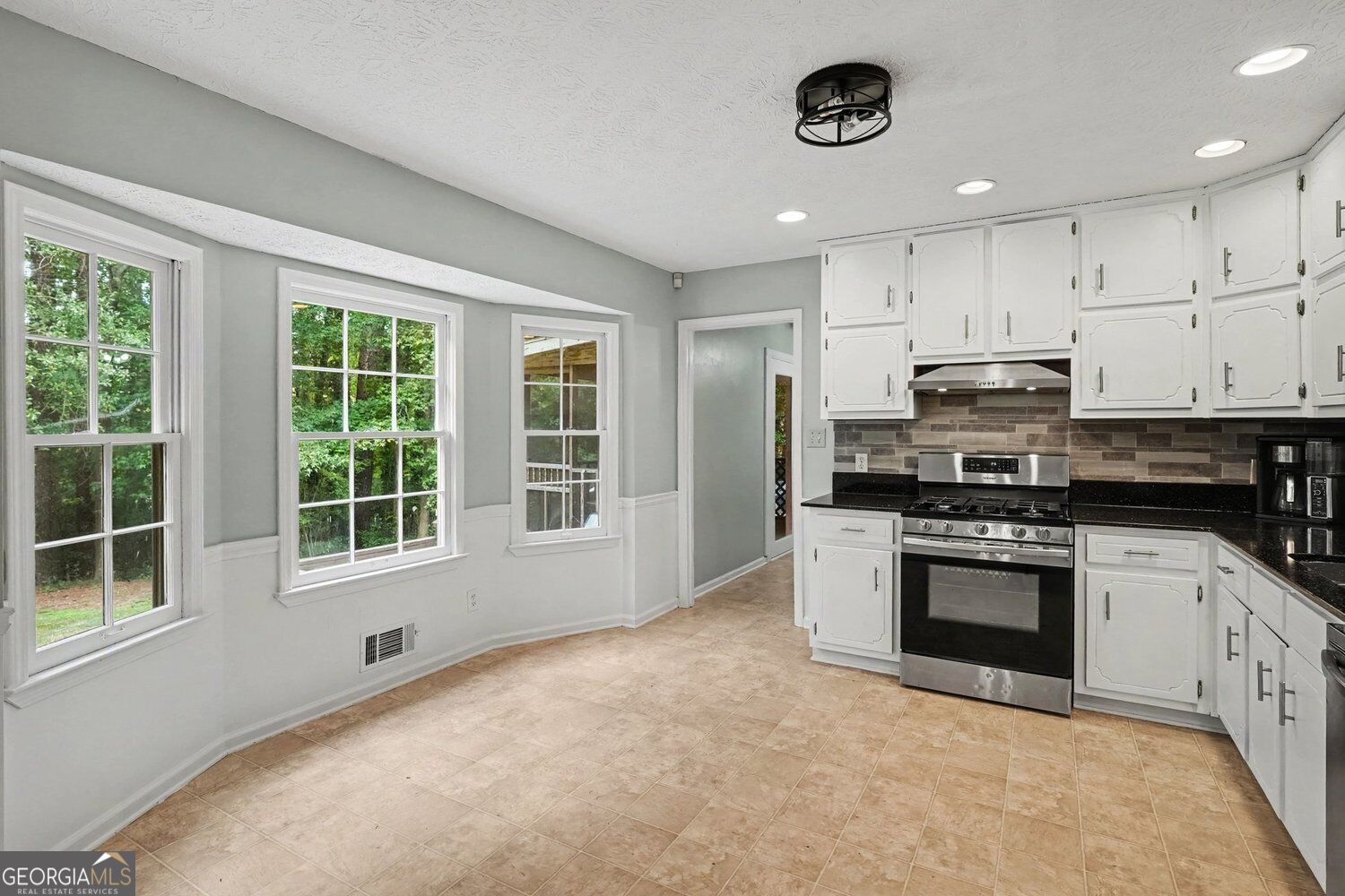 55 Southlake Lane