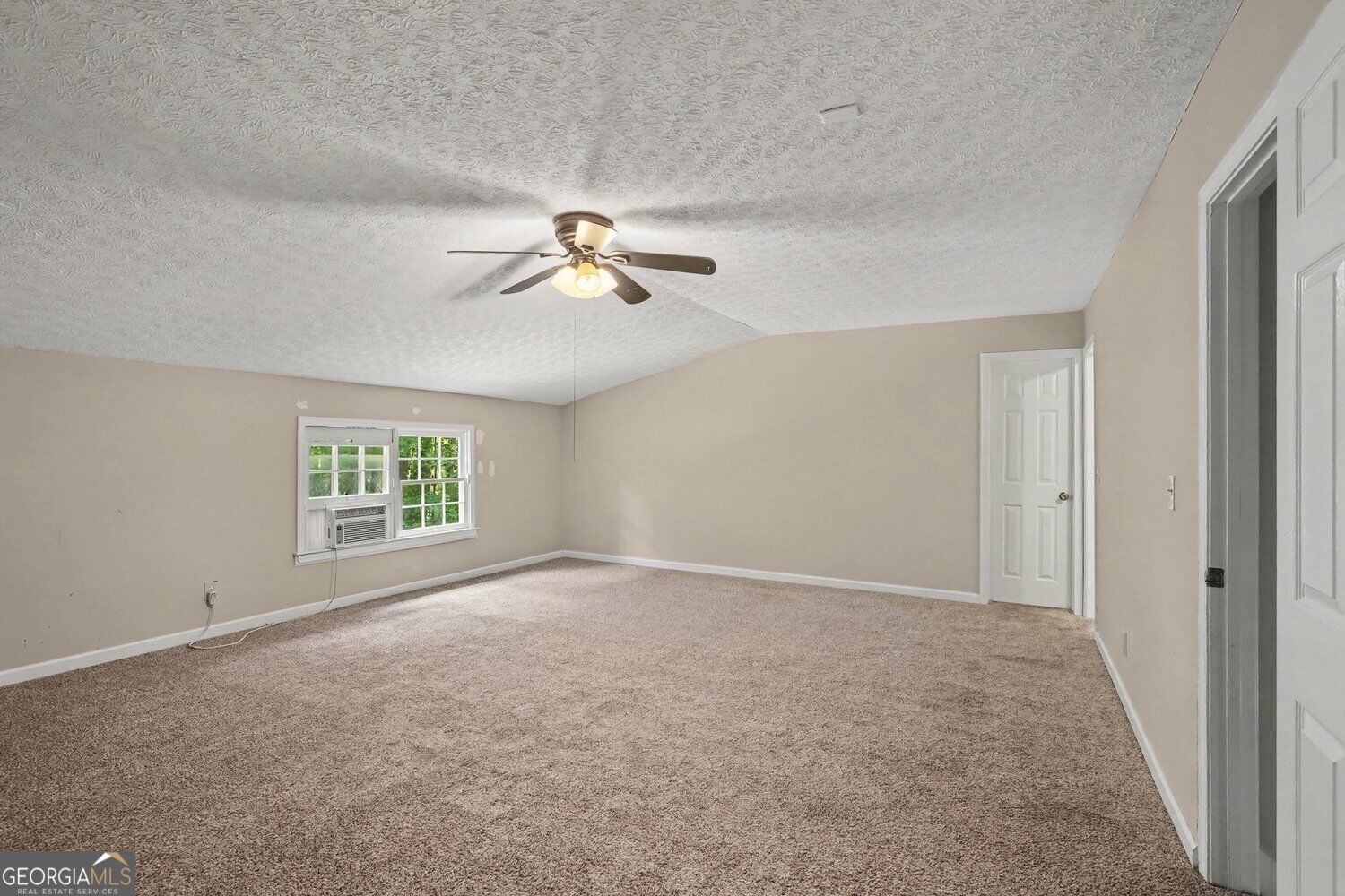 55 Southlake Lane
