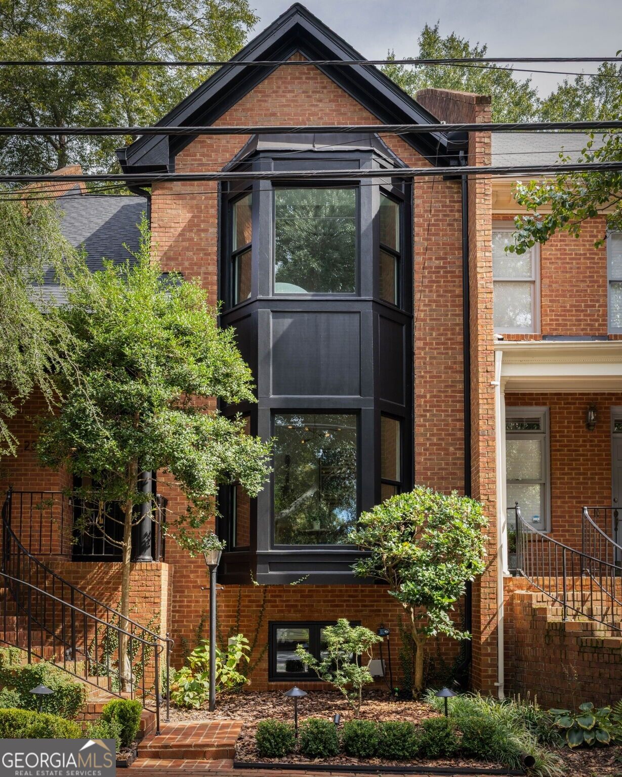 233 Sycamore Place