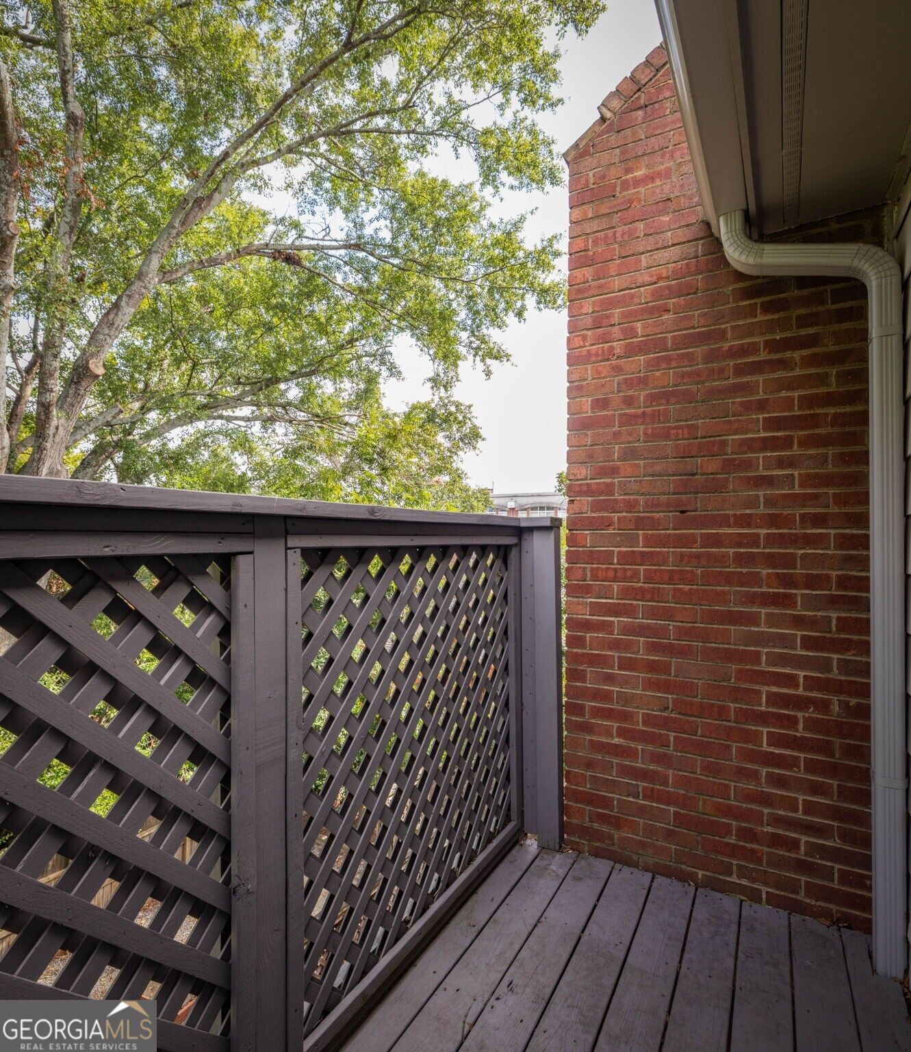 233 Sycamore Place