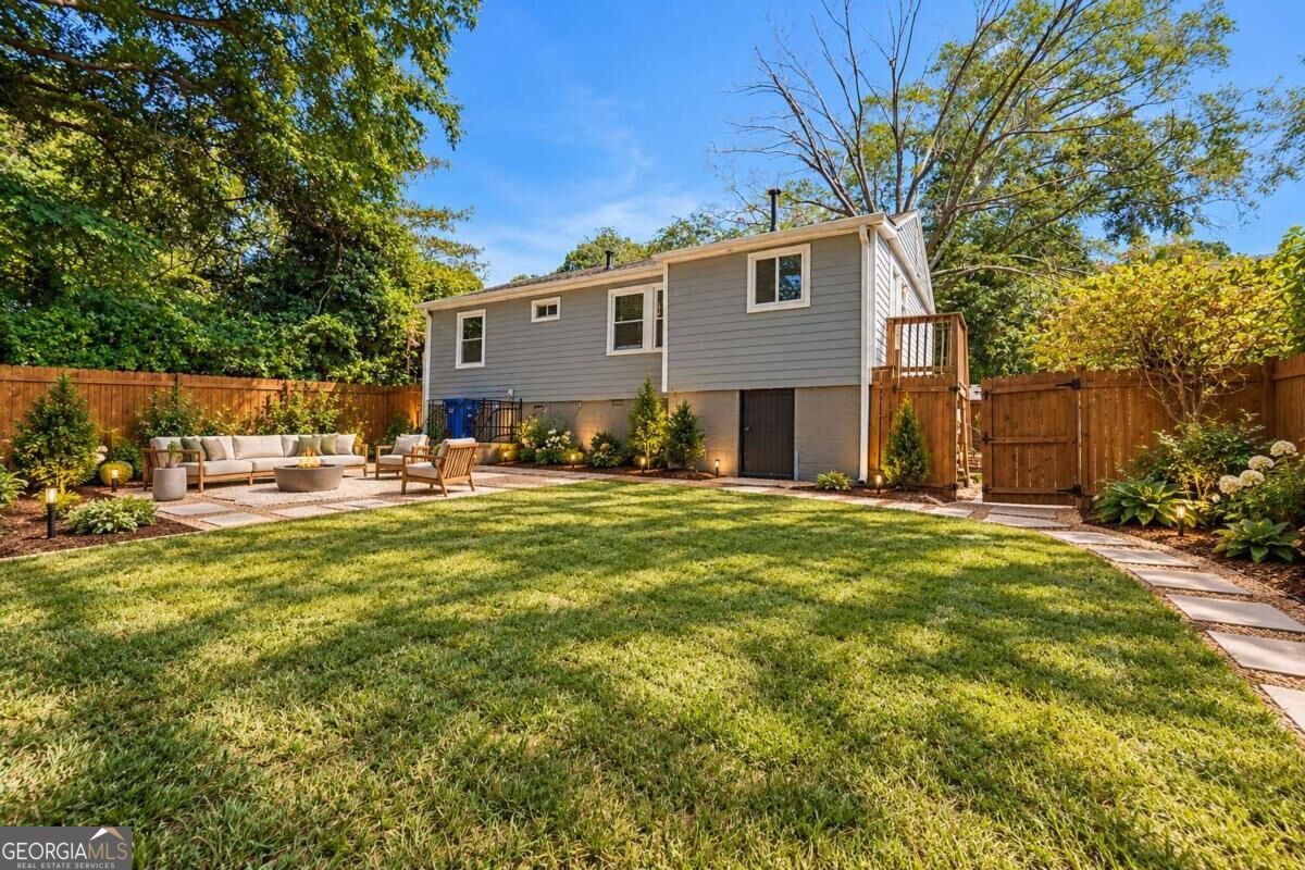 1367 Kenilworth Drive SW