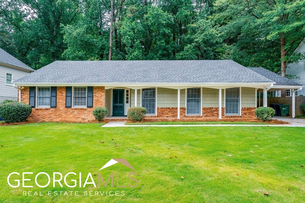 2523 Birchwood Drive NE