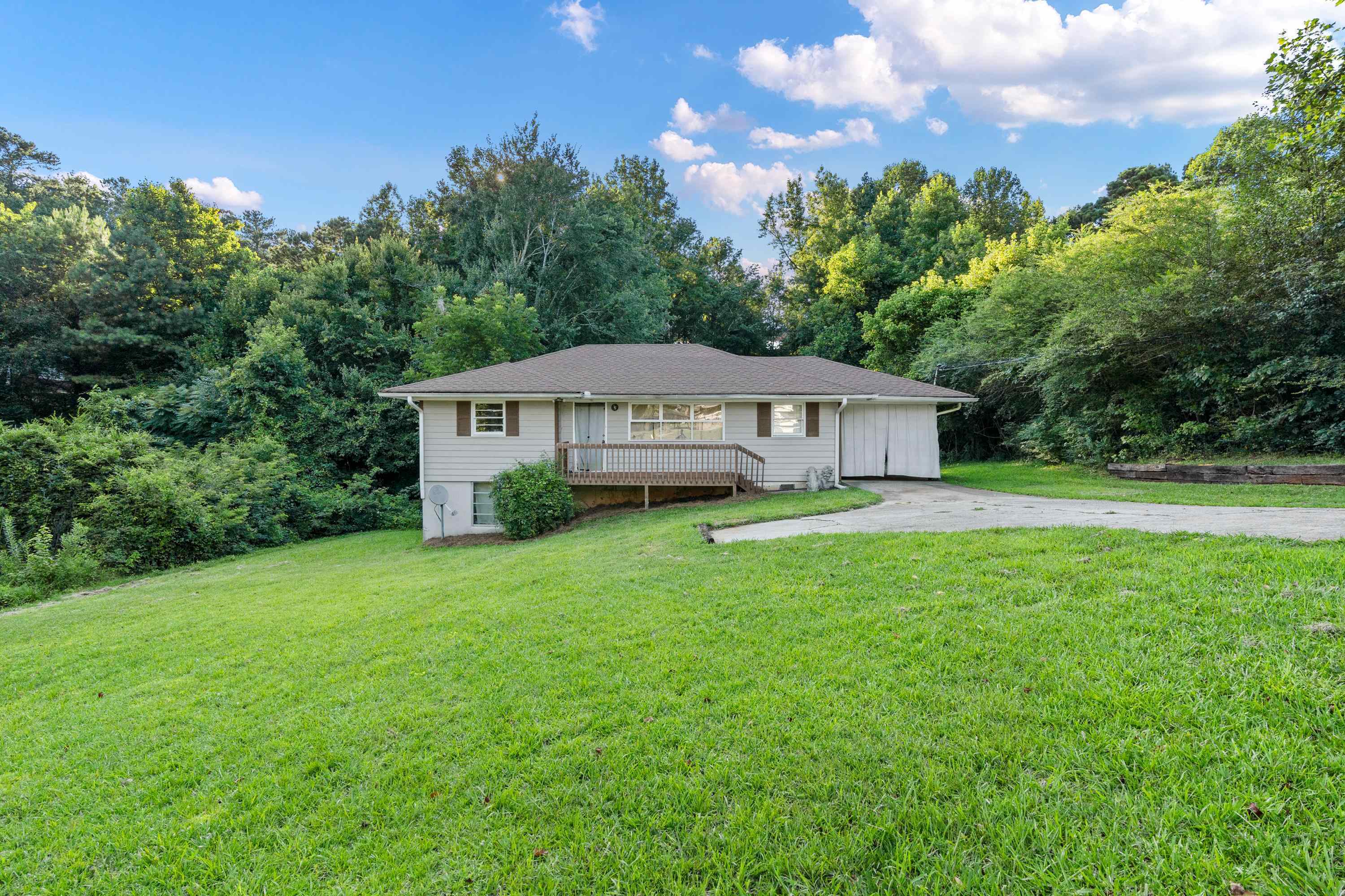 2225 Brownsville Road