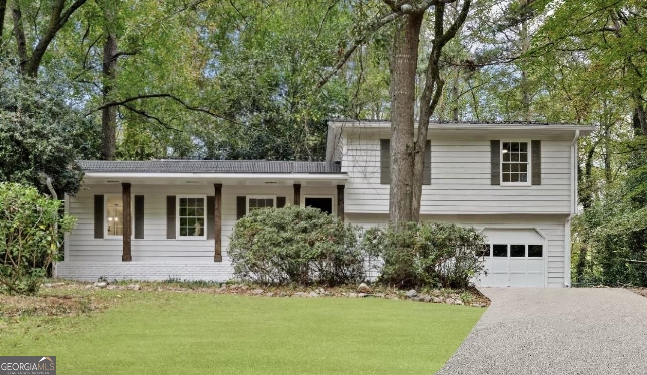3229 Lincoln Terrace