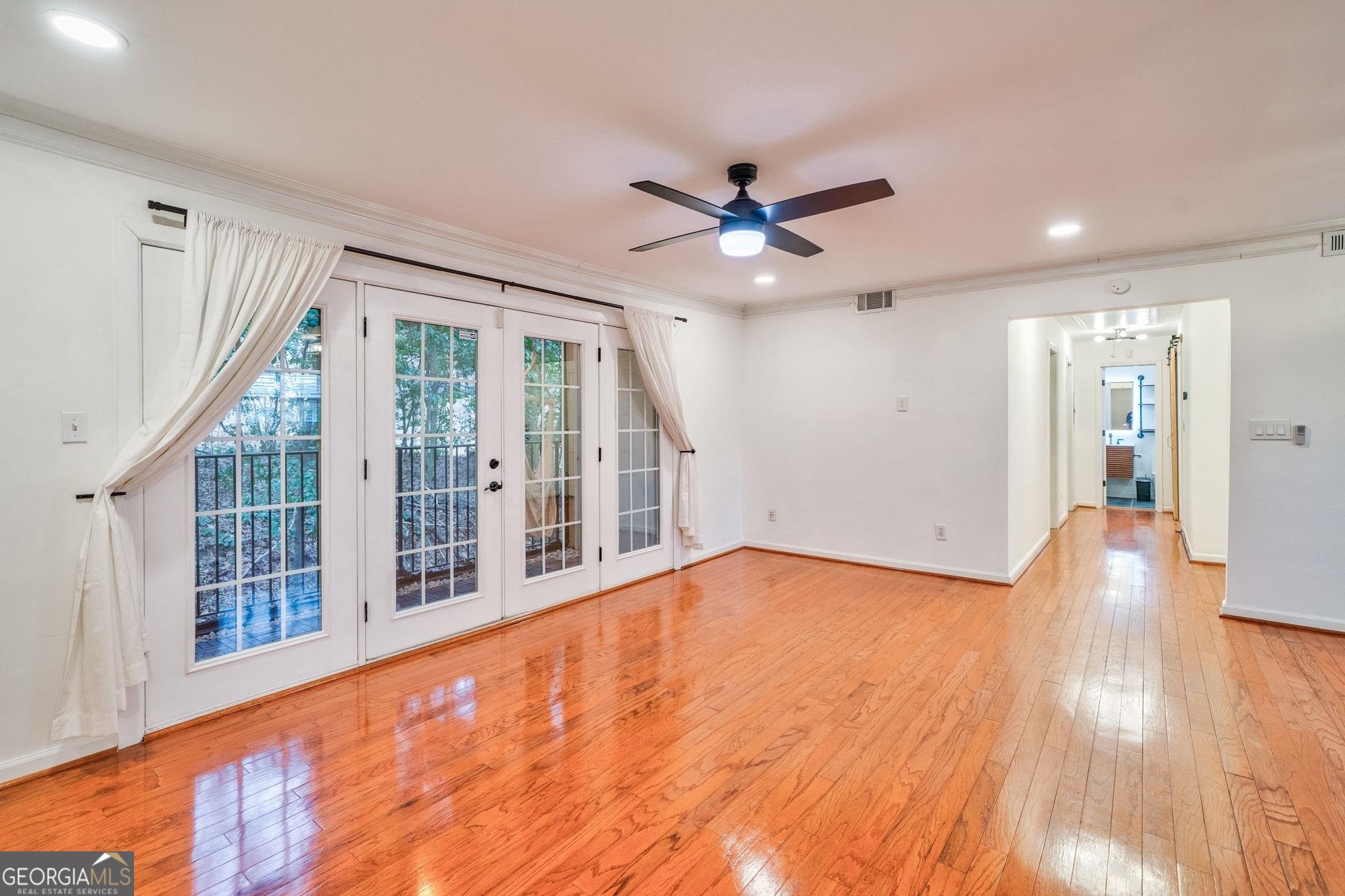 311 Peachtree Hills Avenue NE # 9C