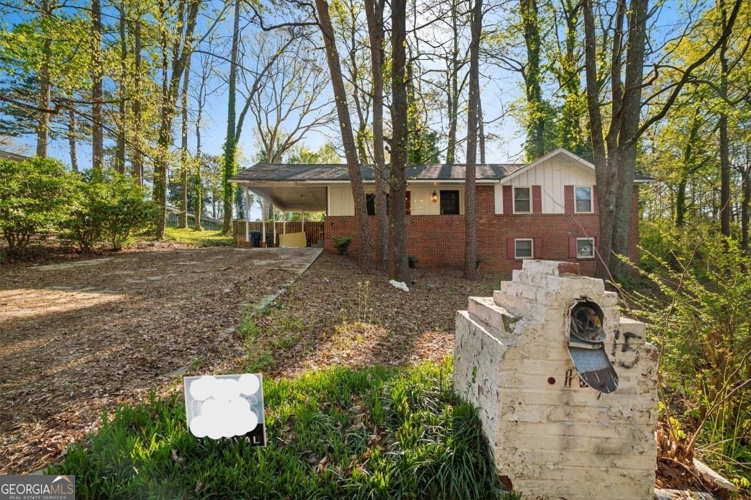 15 Candlelight Lane SW