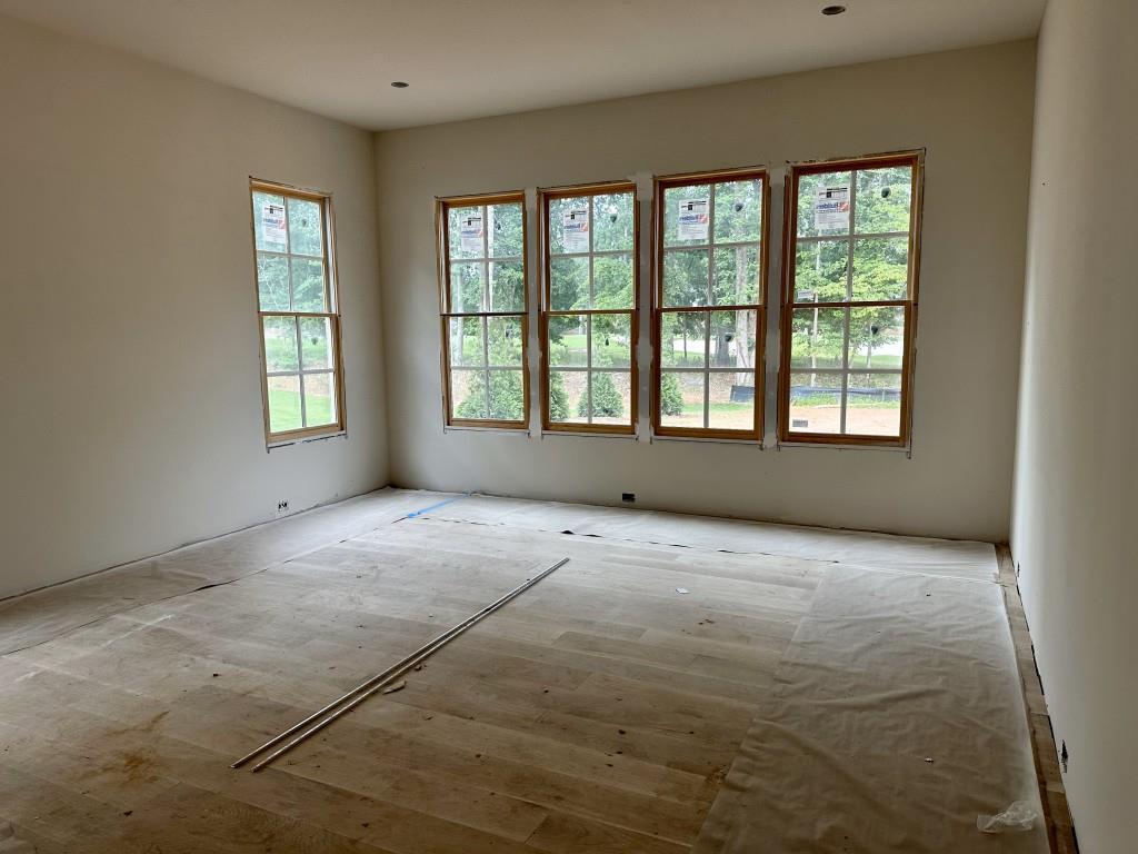648 Crescent River Pass