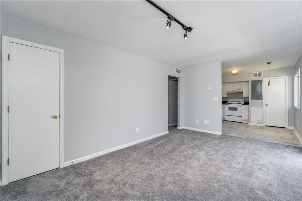 1410 Foxhall Lane SE Unit 5