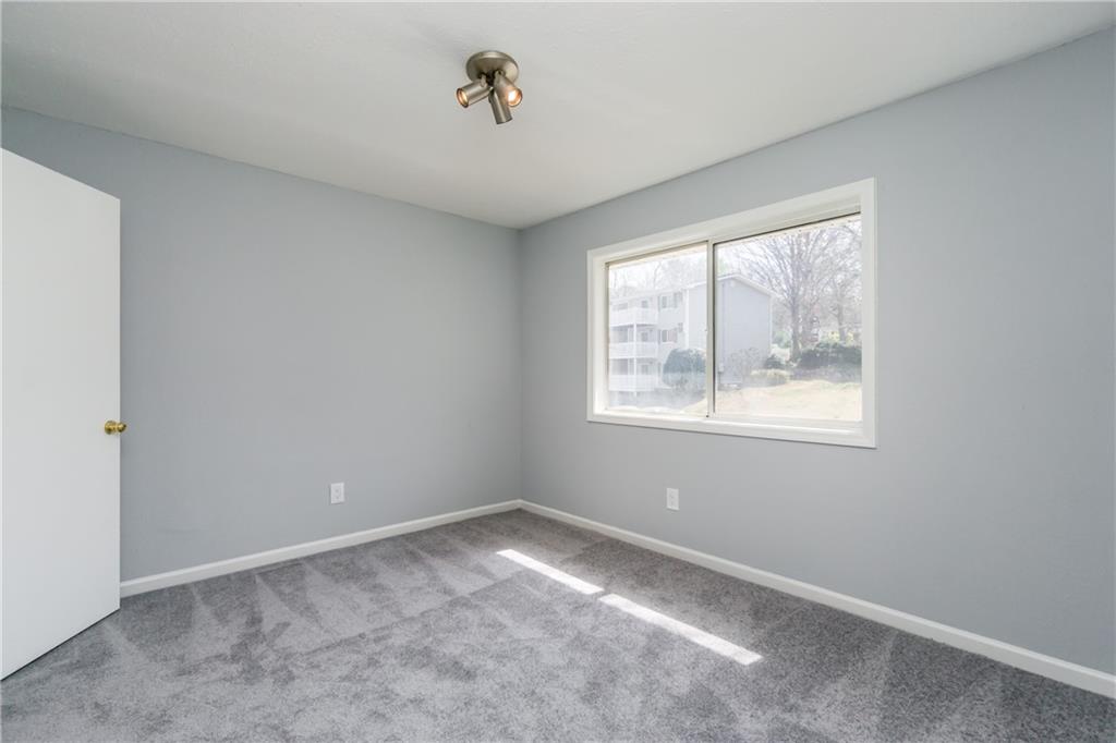 1410 Foxhall Lane SE Unit 5