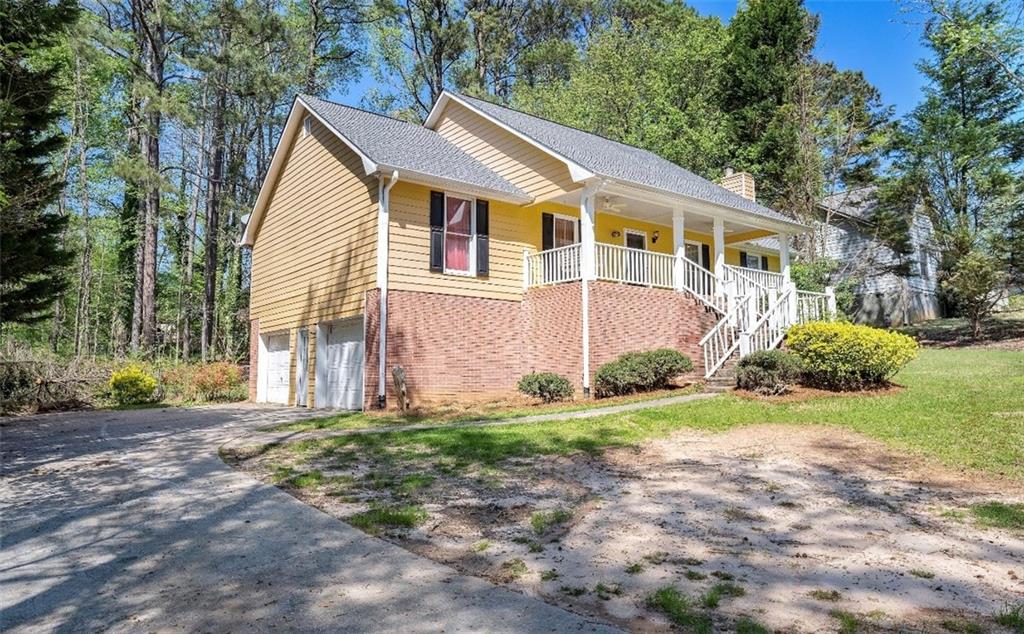 1605 Carriage Hills Drive