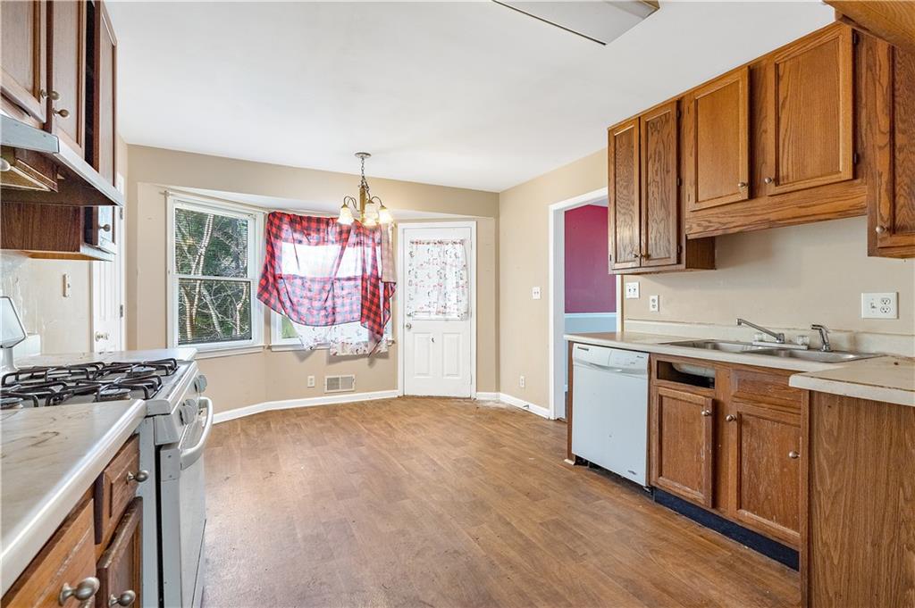 1605 Carriage Hills Drive