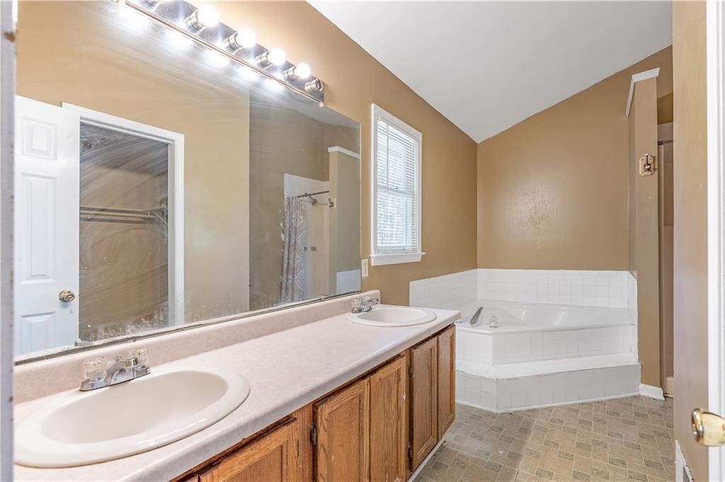 1605 Carriage Hills Drive