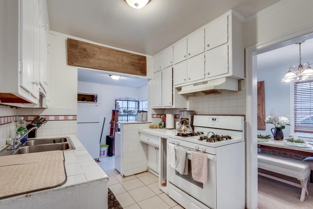 3177 Clairwood Terrace