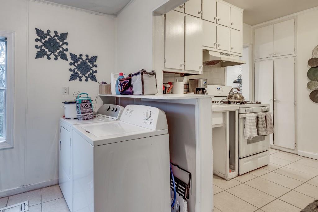 3177 Clairwood Terrace