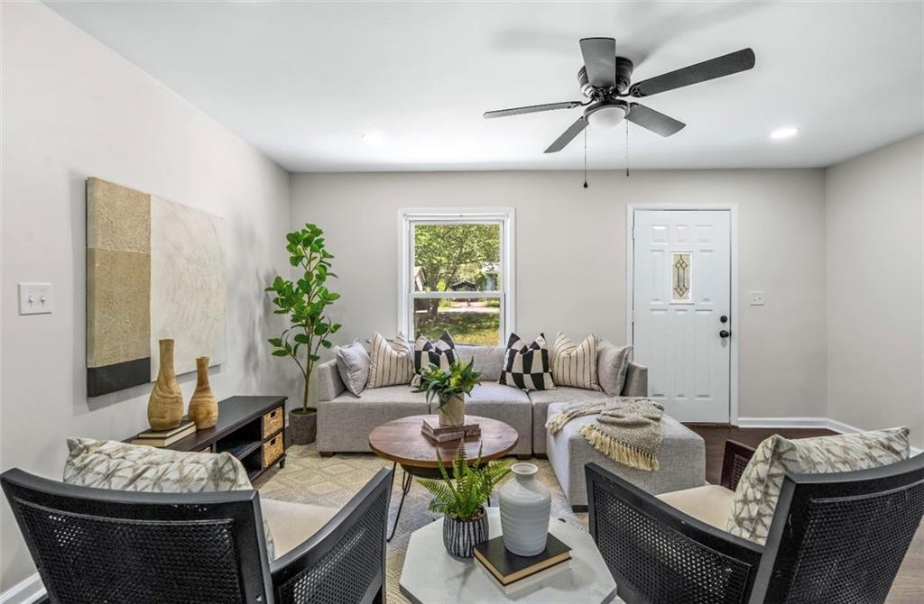 2552 Dorothy Drive SW