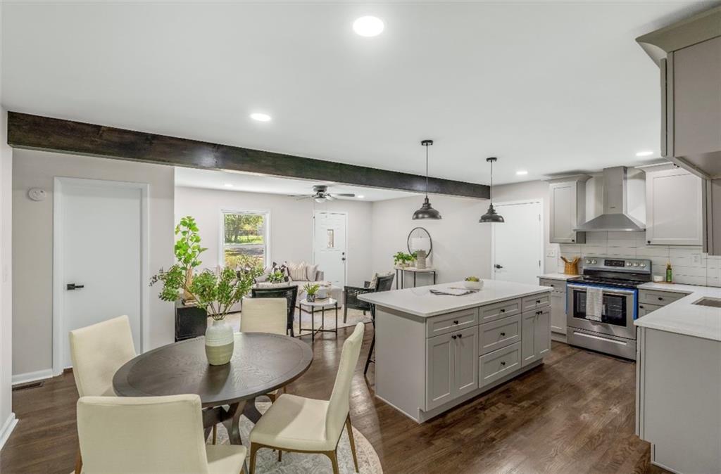 2552 Dorothy Drive SW