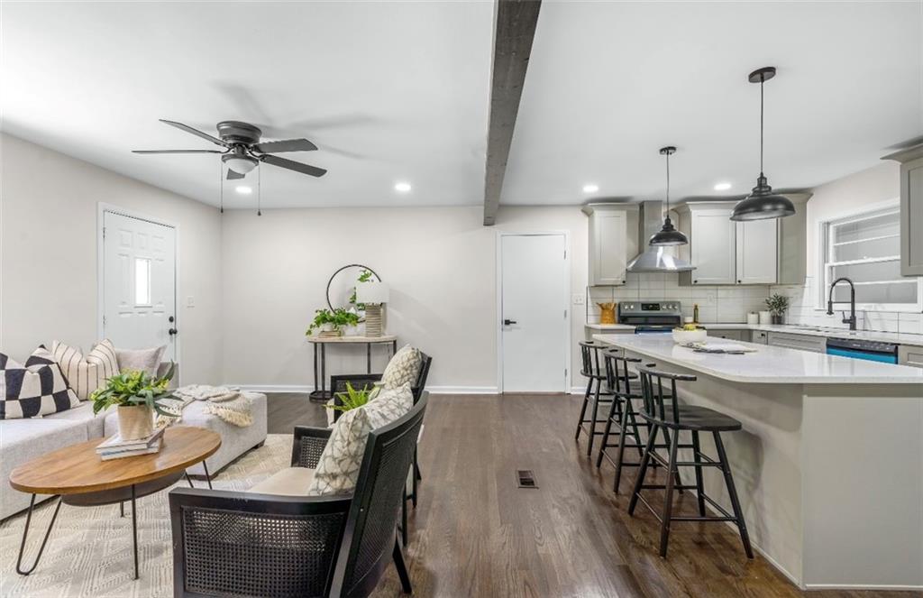 2552 Dorothy Drive SW