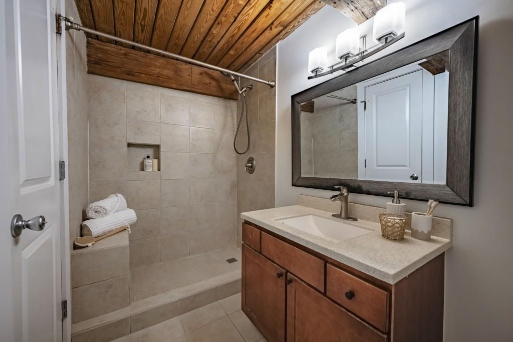 644 Wells Street SW Unit 9