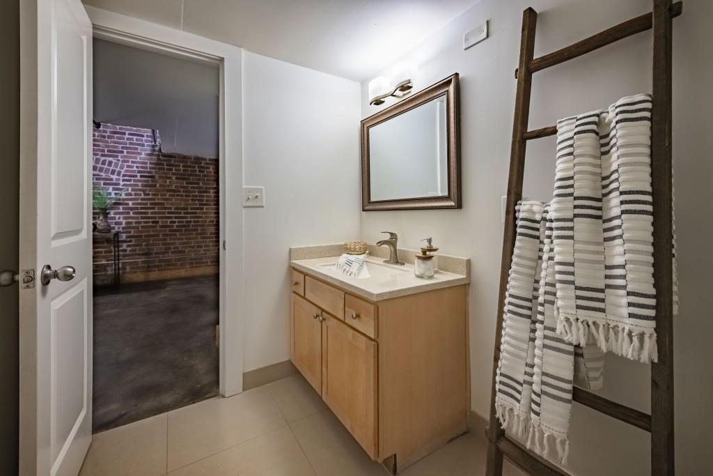 644 Wells Street SW Unit 9