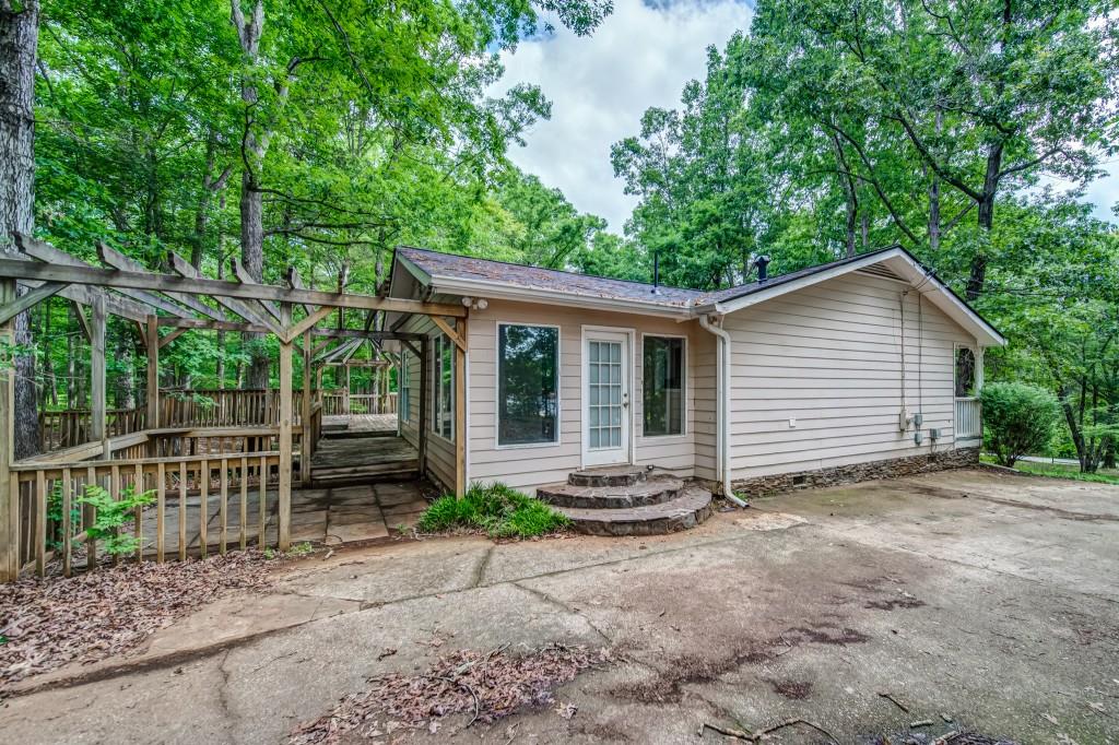 3673 Airline Road