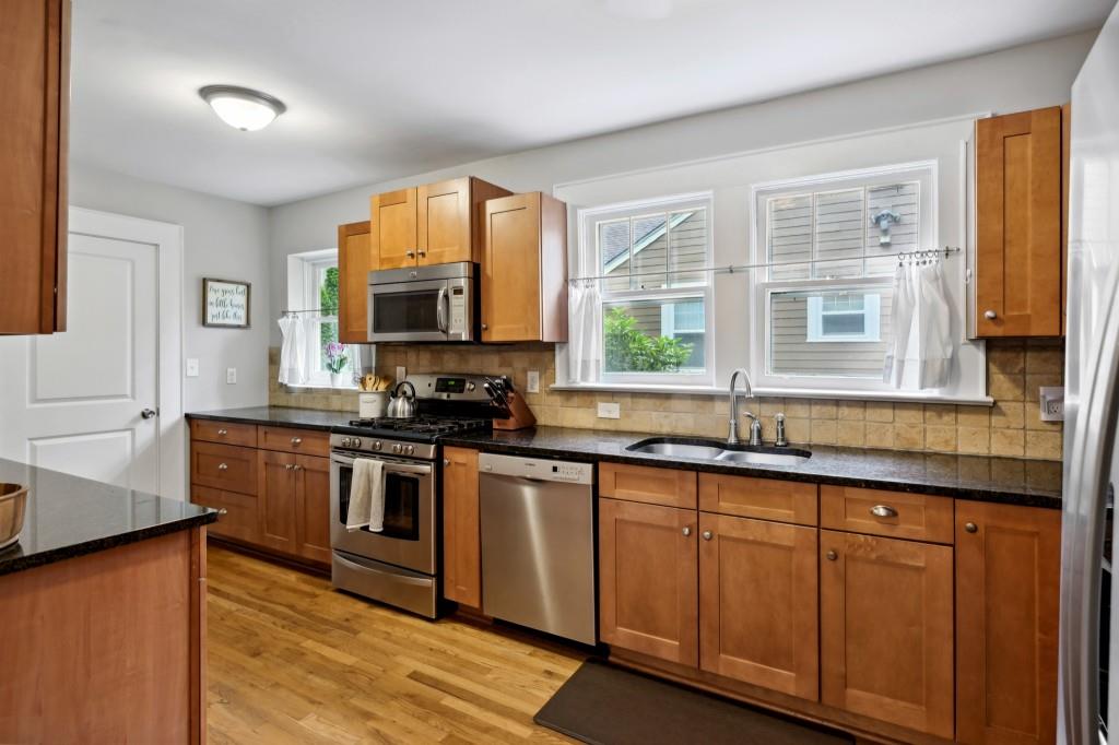 60 Oakridge Avenue SE