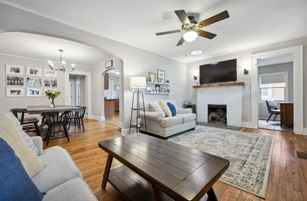 60 Oakridge Avenue SE