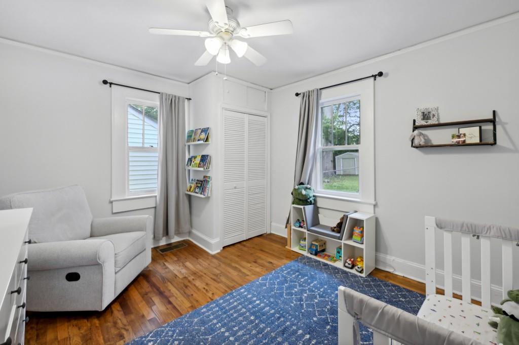 60 Oakridge Avenue SE