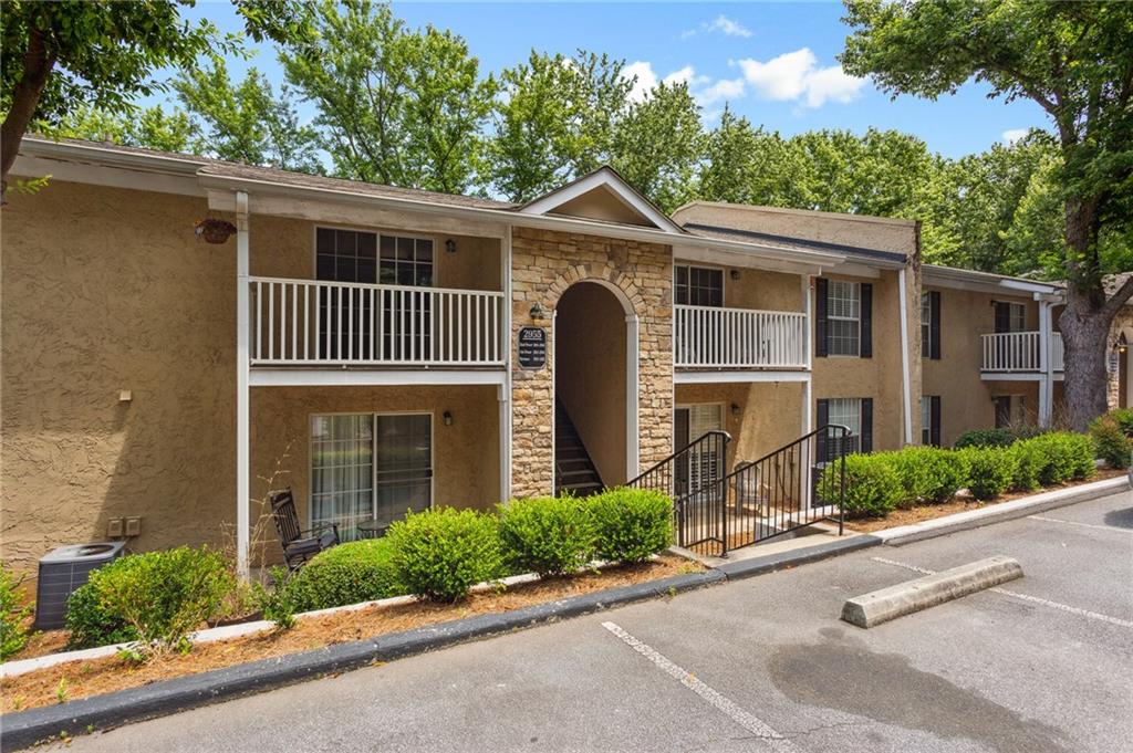 2955 Seven Pines Lane Unit 304