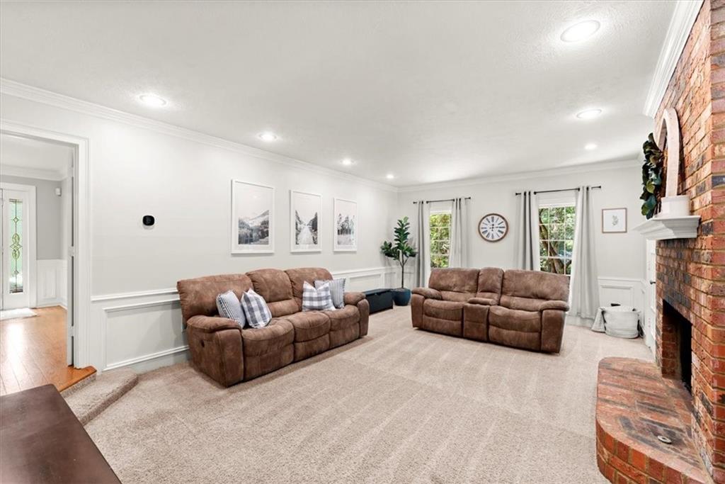 100 Grassnut Court