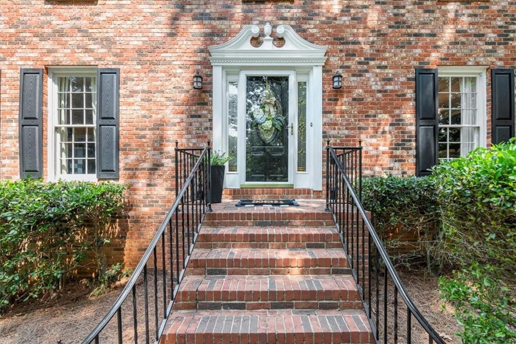100 Grassnut Court