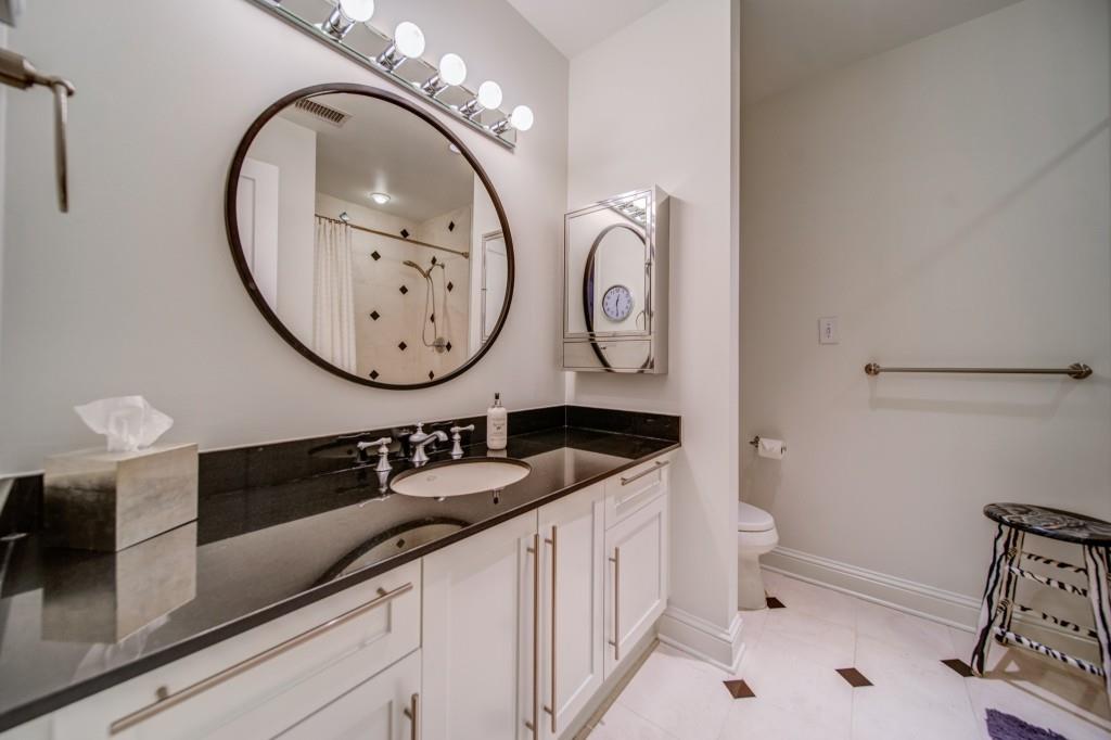 90 Fairlie Street NW Unit 302