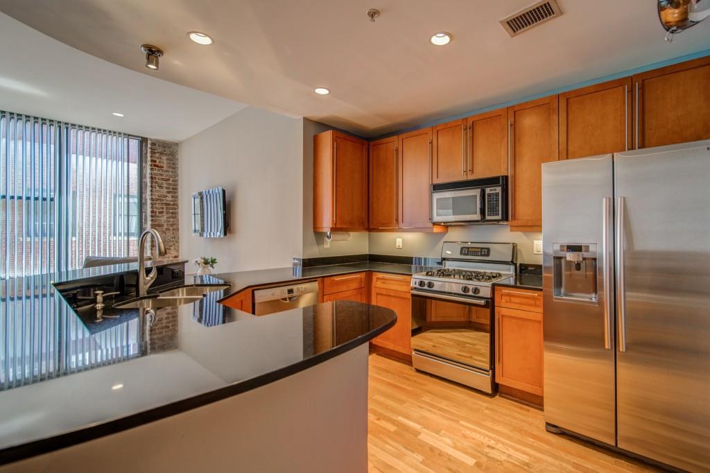 90 Fairlie Street NW Unit 302