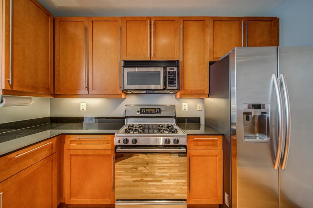 90 Fairlie Street NW Unit 302